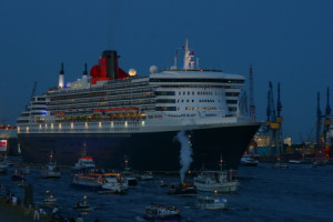 Foto Tragetasche - Queen Mary 2 Hafengeburtstag Hamburg oder mit Ei...