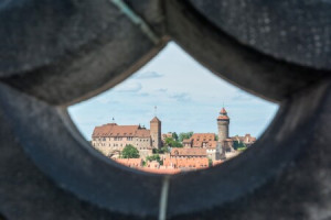 Motiv Tragetasche - Nürnberger Burg Durch Eine Mauer Hindurch oder ...