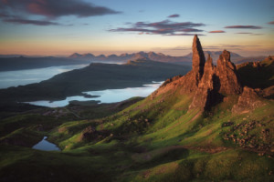 Wunschbild auf Tragetasche - Isleofskyeoldmanofstorrzumsonnenaufgan...