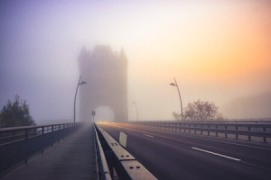 Fotos Tragetasche - Nibelungenturm Im Nebel oder mit Eigenem Foto