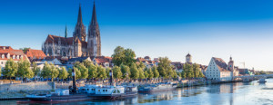 Bild auf Türfolie - Regensburg An Der Donau oder mit Eigenem Foto