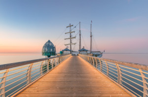 Wunschbild auf Türfolie - In Groemitz An Der Pier oder mit Eigenem ...