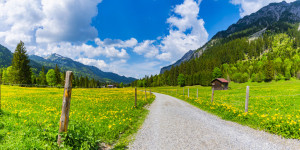 Wunschbild auf Untersetzer - Frühling Im Stillachtal oder mit Eigen...
