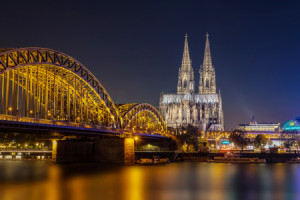 Foto auf Untersetzer - Köln Bei Nacht - Blaue Stunde - Skyline oder...