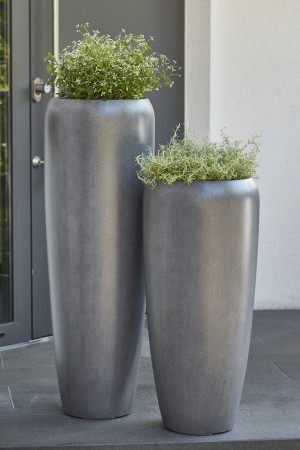 Flingora Vase »Cleo« mit Einsatz - Fiberglas Pflanzvase - Indoor & Outdoor - Matt Staubgrau - Höhe 97 cm / Ø 34 cm