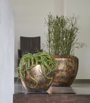 Flingora Kübel »Jonte« mit Einsatz - Fiberglas Pflanzkübel - Indoor - Metallisch Goldbraun - Ø 40 cm / Höhe 33 cm
