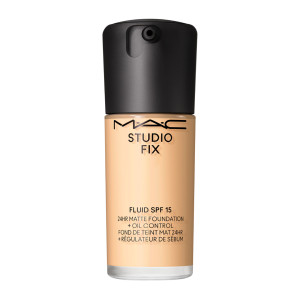 Studio Fix Fluid SPF15 24HR Matte Foundation + Oil Control 30ml