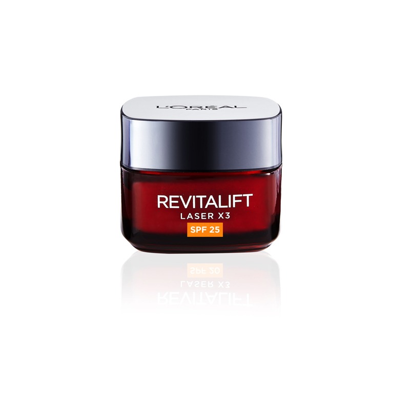L'Oreal Paris Revitalift Laser Triple Action Anti-Ageing Spf 25 Cream, Smooth Wrinkles, Firm And Radiant Skin, Pro-Retinol, Hyaluronic Acid And Vitamin C, 50Ml