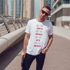 T-Shirt zum 40.Geburtstag "Lieber 40 und würzig"