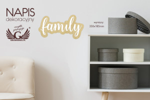 Napis dekoracyjny - family - wycinany laserem - NAP019