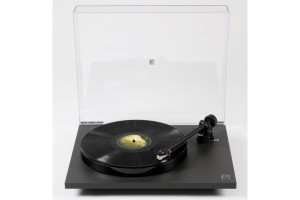 Rega Planar 1 Plus Valnöt