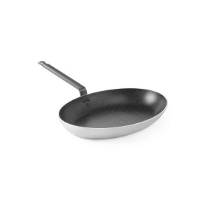 Tigaie pentru prajit peste ovala, 28 cm diametru x 40 cm diametru x 5,5 cm inaltime, Marble Profesional, 3 straturi anti-aderente tip marmura, maner otel, Hendi, potrivita pentru toate sursel
