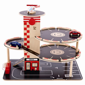 Hape Park & Go parkeringshus i træ med lift, biler og helikopter - 37,4x30x30 cm