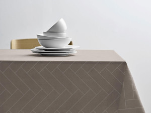 Södahl Damastduk 140x370 - 100% damastvävd bomull - Tiles  - Taupe