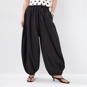 Czarne spodnie balloon fit low waist - House - czarny - 072IR-99X