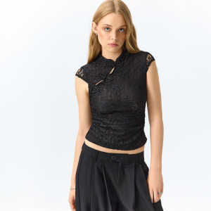 Koronkowa bluzka z dekoltem w stylu qipao czarna - House - czarny - 332KV-99X