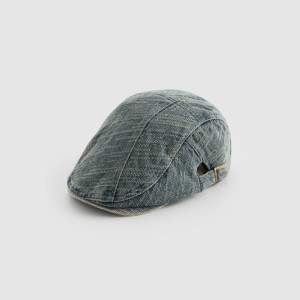 Jeansowy beret z klamrami jasnoniebieski - House - wielobarwny - 502JL-MLC