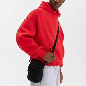 Czarna torebka crossbody z regulowanym paskiem - House - czarny - 795LB-99X