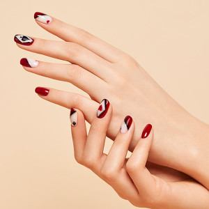 Indigo Nails Hrabia - Lakier hybrydowy Czerwony 7 ML