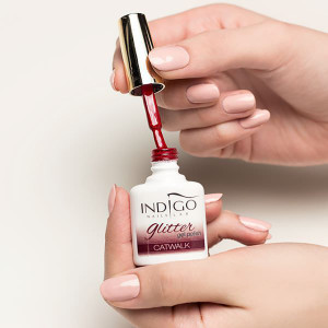 Indigo Nails Catwalk - Lakier hybrydowy Czerwony 7 ML