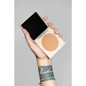 Indigo Nails Bronzer w kremie Light Shade  10 G