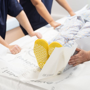 Single Use SUPA Slide Sheet (Box of 100) 100cm x 200cm