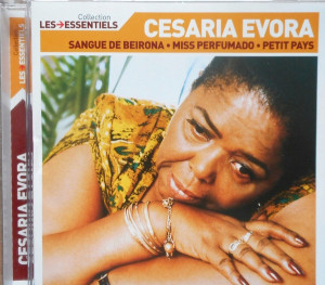 CESARIA EVORA LES ESENTIALS SANGUE DE BEIRONA MISS PERFUMADO PETIT PAYS