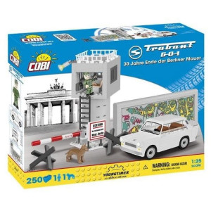 COBI 24557. YOUNGTIMER COLLECTION. TRABANT 601. 30 ROCZNICA UPADKU MURU BERLIŃSKIEGO (250 ELEMENTÓW)