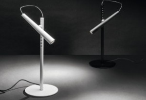 HIT 2023 Lampa stolikowa Magneto biała 202001R2 10 Foscarini