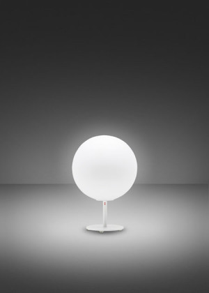 HIT 2023 Lampa biurkowa Lumi/Sfera 20 z nogą F07B31 Fabbian