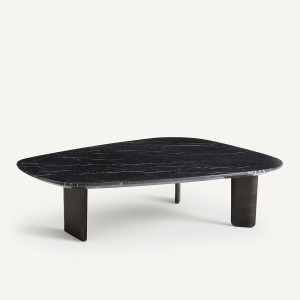 Χαμηλό μαρμάρινο τραπεζάκι Μ101xΠ125xΥ34cm