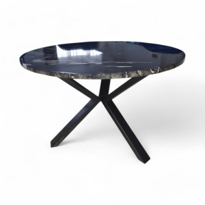 Trójnóg duży - Nogi metalowe do  stołu okrągłego loft, Wymiary -
Wysokość 72 cm , promień 45 cm , Kolor stelaża - Antracyt ( 7016),
Profil - 60x40x2, Termin r