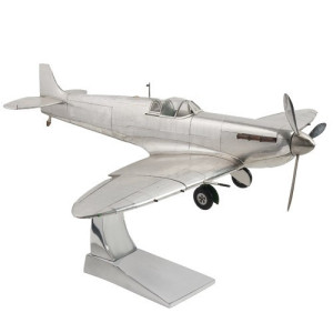 L'Homme Moderne Le Spitfire