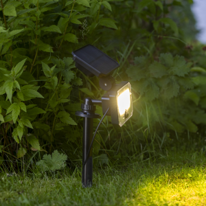 LED Erdspieß Außenlampe mit Fernbedienung Solar und Bewegungsmelder