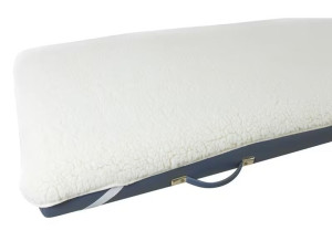 «Table-Fleece» lammfellartige Tischauflage