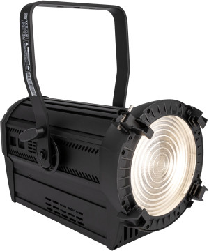 SHOWTEC Performer 2000 RGBAL Compact 240 W RGBAL Projecteur LED Fresnel pour théâtre - Projecteurs de théâtre