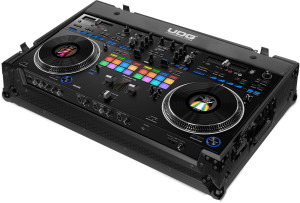 UDG Ultimate Flight Case Pioneer DJ DDJ-REV7 Noir Plus (Wheels) - Étuis pour DJ