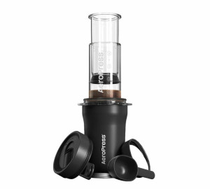 Aeropress - Tragbarer Kaffeebereiter Go Plus Schwarz - - MaxiCoffee