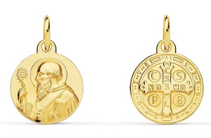Orféva Médaille Scapulaire Saint-Benoit en portrait  Or jaune