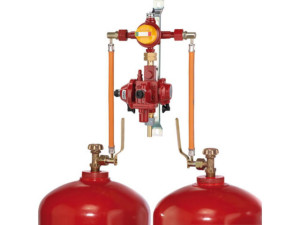 2-flaschenanlage Großflasche 33kg, 4kg/h 50 mbar, mit automatischen Umschaltventil,OPSO/UPSO