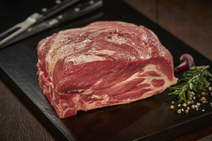Schweinekamm mit Knochen