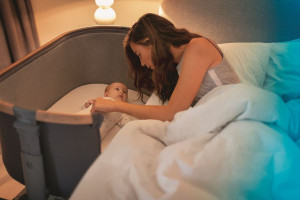 Maxi-Cosi Iora Bedside Crib, Graphite