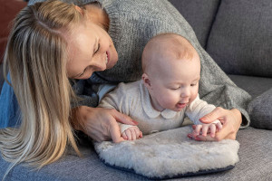 Sagababy Lammeskinn til Vogn, Grå
