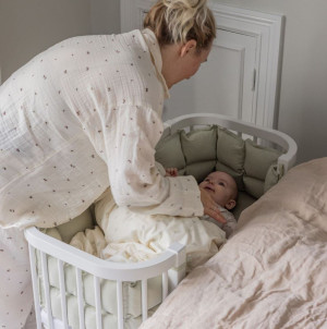Sebra Bedside Crib, Hvit Babyseng