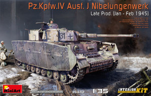 Pz.Kpfw.IV Ausf. J Nibelungenwerk Late Prod. (Jan – Feb 1945) with interior kit