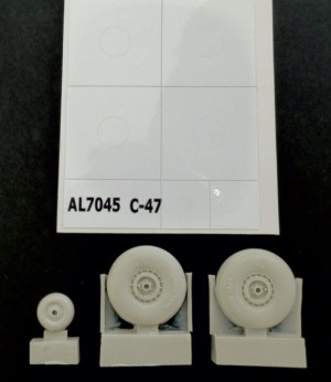 C-47 Skytrain wheels without cover