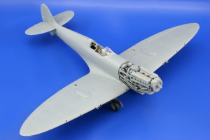 Spitfire Mk.IX exterior TAMIYA