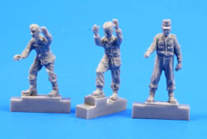 German A4/V2 missile launch platform personnel, WW II (3 figures)
