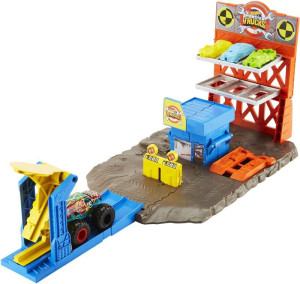 Hot Wheels Monster Trucks Σετ Σούπερ Εκρήξεις & Συγκρούσεις (HFB12)