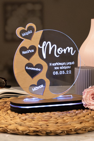 Mom Full 4 Heart, Φωτιστικό